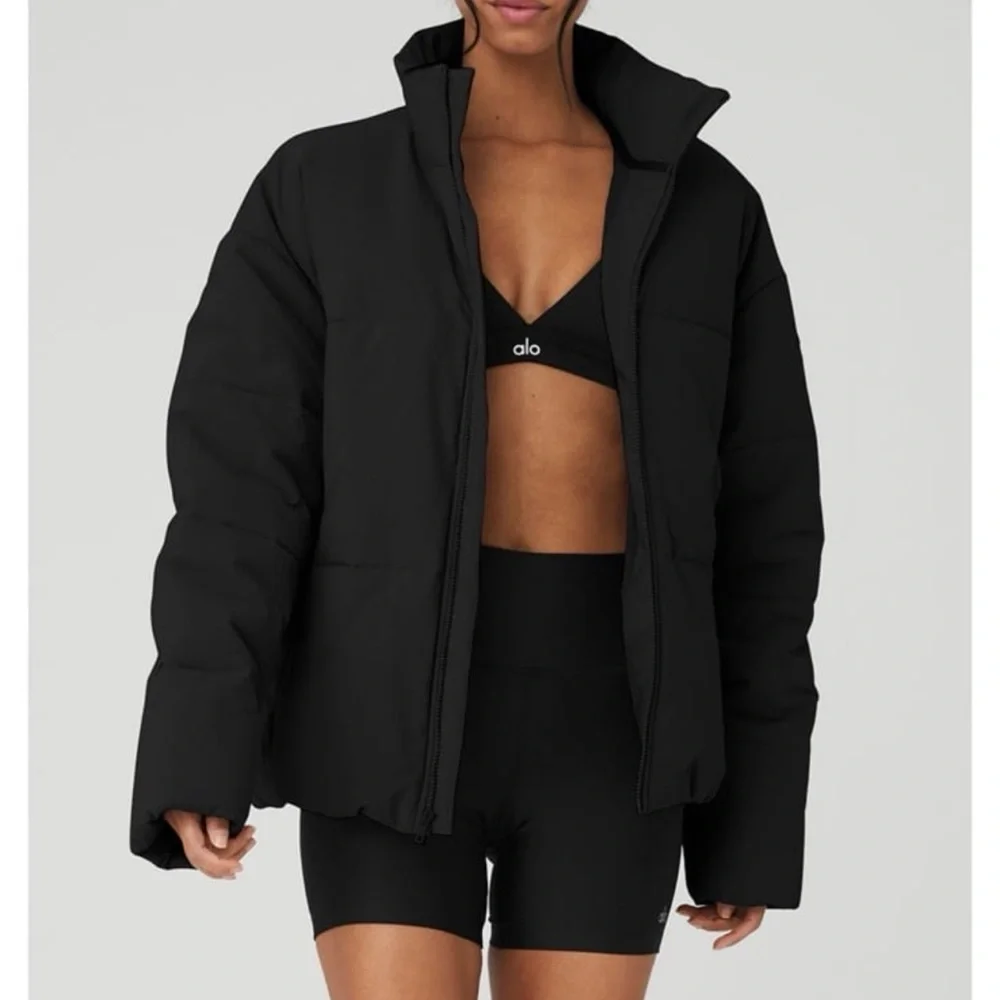 ALO Yoga Black Women's Puffer Jacket oversized - Picture 5 of 16